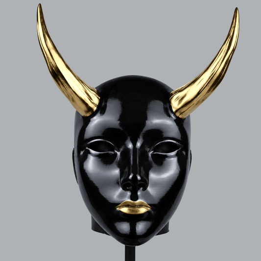 Space Armory Geisha Japanese Mask With Horn - Glossy Black/Gold Masks