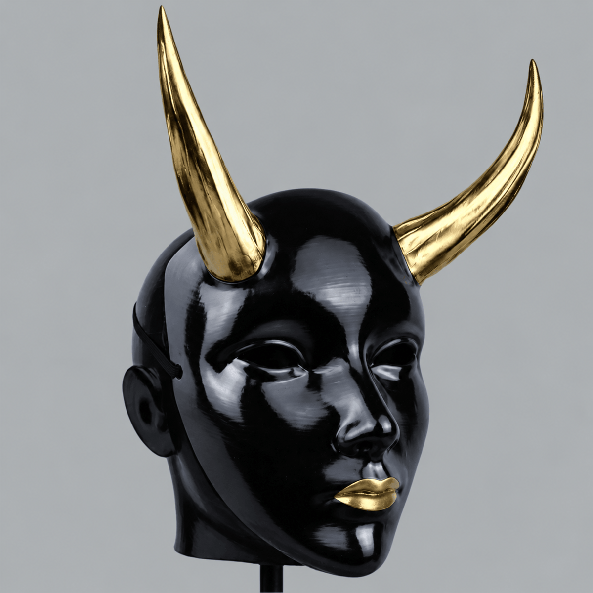Space Armory Geisha Japanese Mask With Horn - Glossy Black/Gold Masks