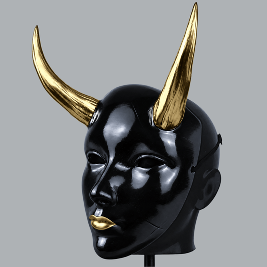 Space Armory Geisha Japanese Mask With Horn - Glossy Black/Gold Masks